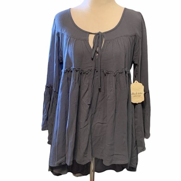 Altar'd State steel colored top, ties at front, M - Picture 1 of 12